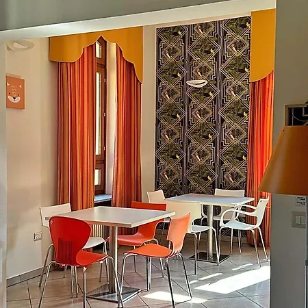 De La Gare - Dortoir & Hotel *
